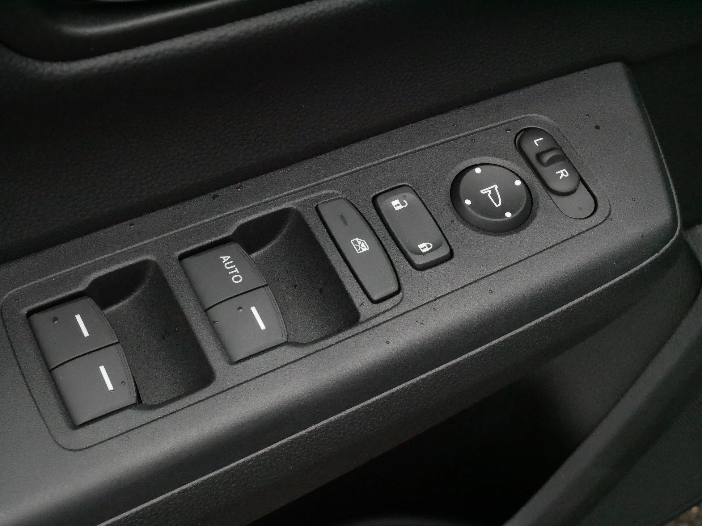 2026 Honda CR-V LX - Photo 19