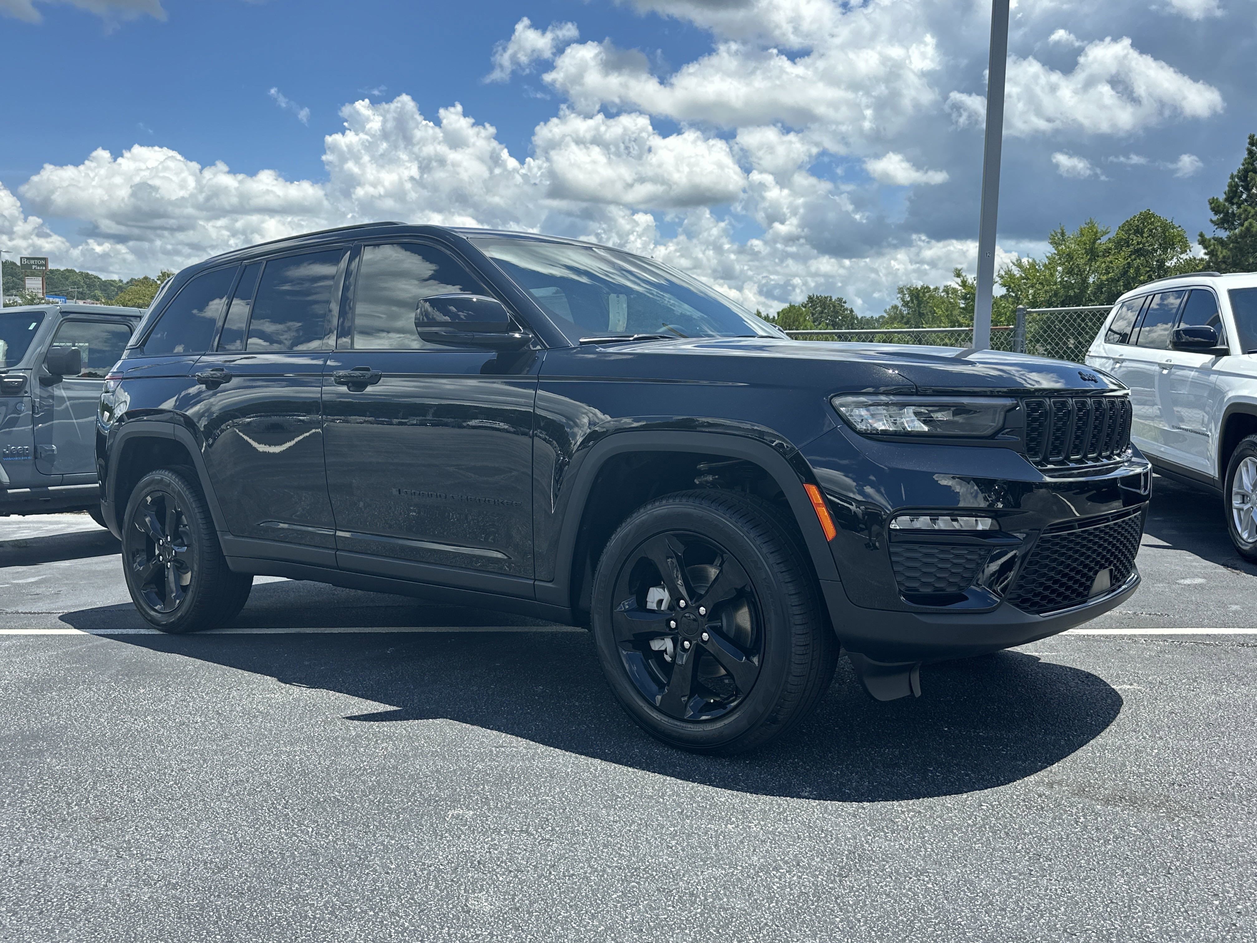 2025 Jeep Grand Cherokee Limited - Photo 2
