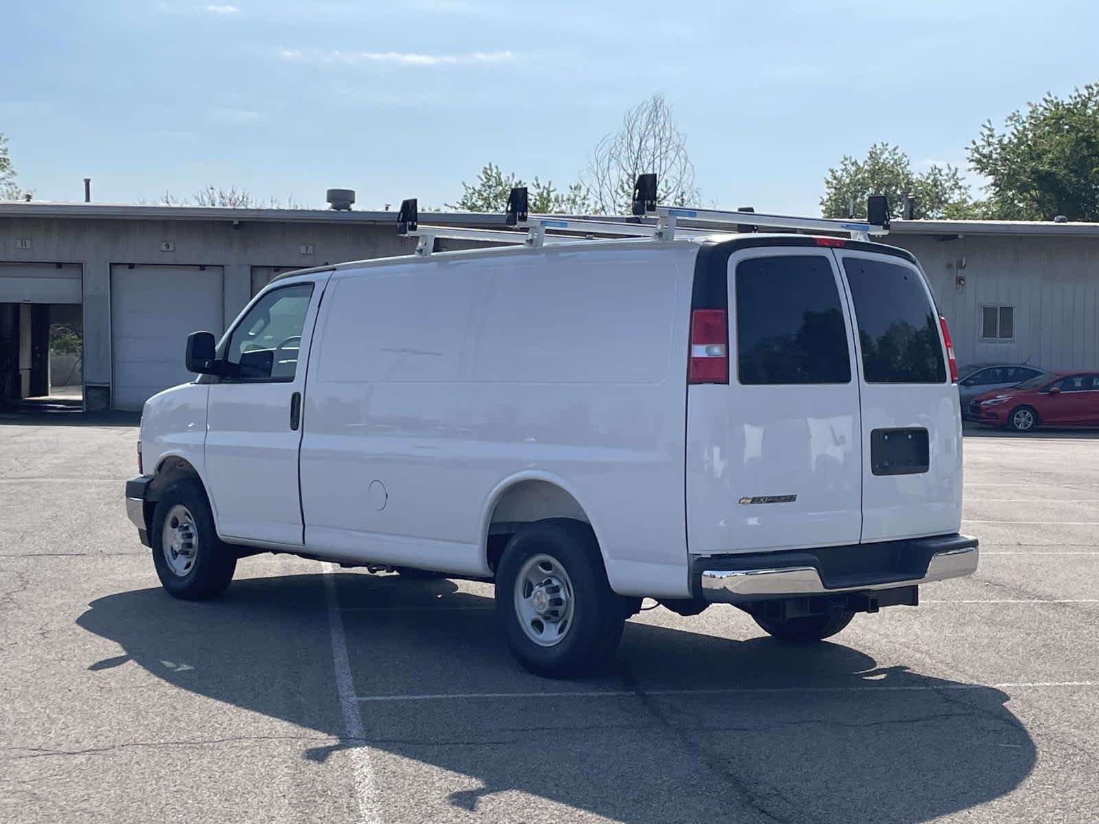 2026 Chevrolet Express Cargo Work Van - Photo 33