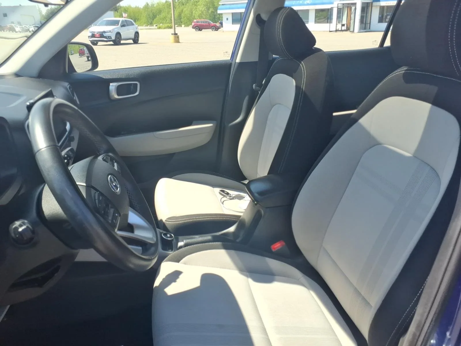 Used 2025 Intense Blue Hyundai SEL image 14