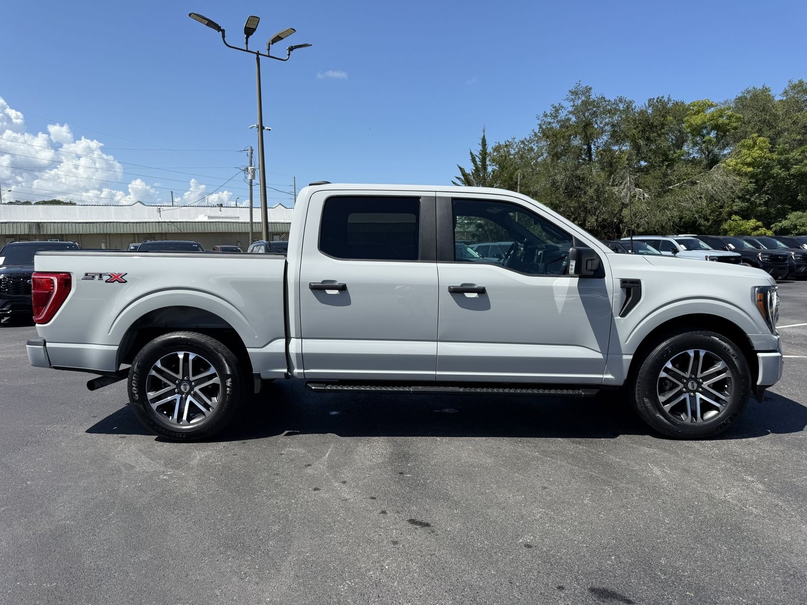 Certified Used 2023 Avalanche Ford XL image 2