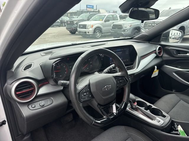 Used 2025 Summit White Chevrolet 1RS image 11