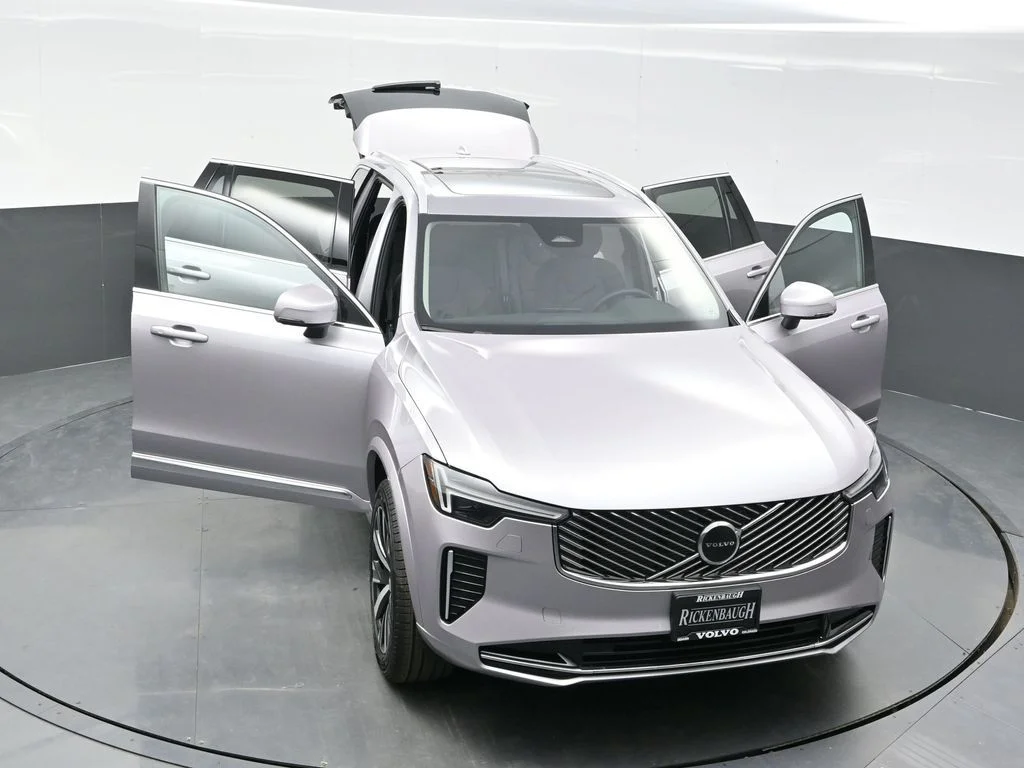 Used 2026 Aurora Silver Volvo Core image 38