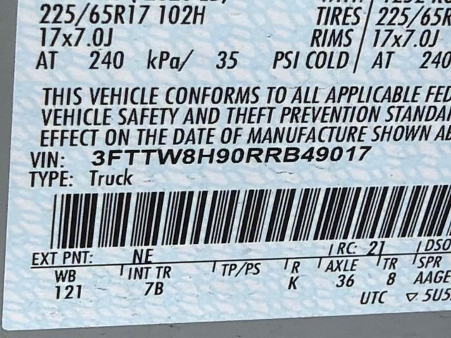 Used 2024 Green Ford XLT image 31