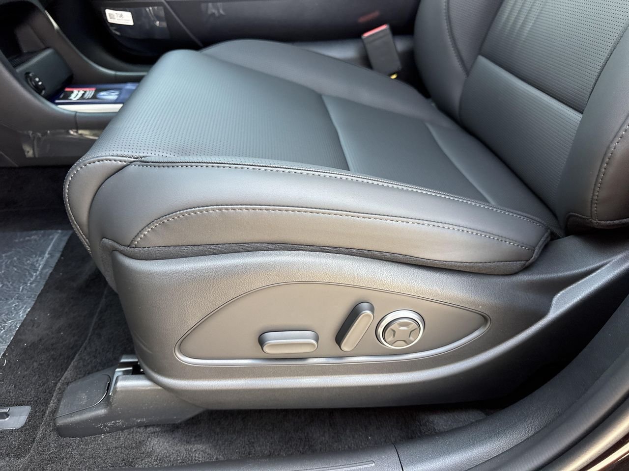 New 2026 Galaxy Maroon Pearl Hyundai Blue SEL Premium 8P image 11