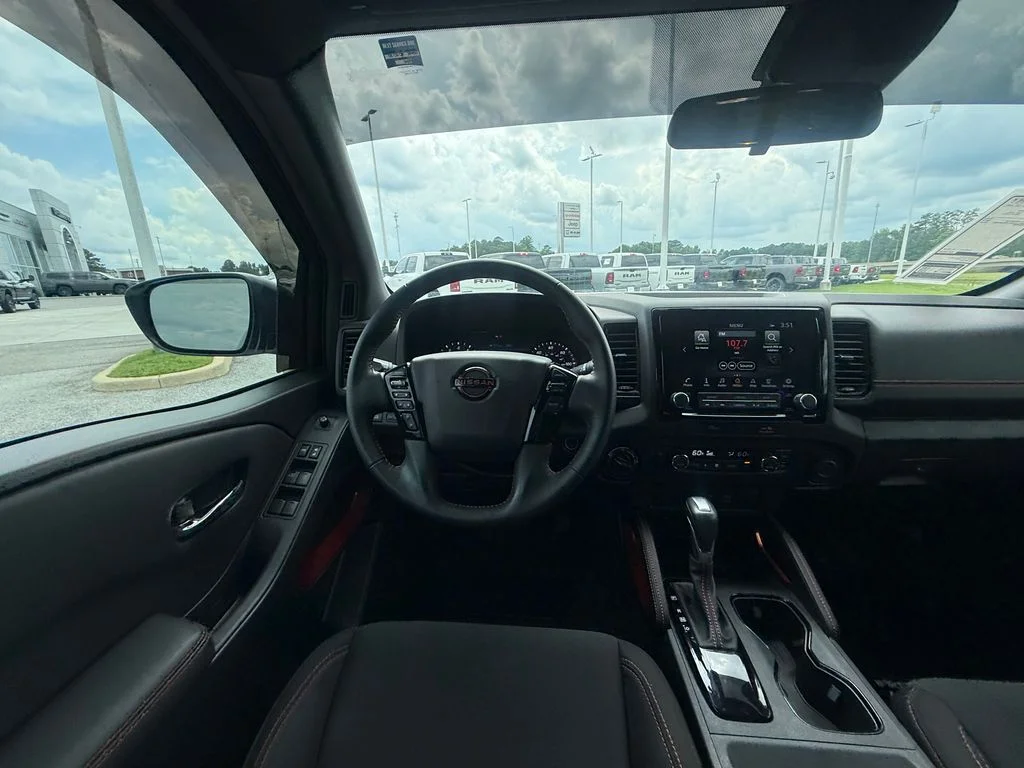 Used 2023 White Nissan PRO-4X image 8