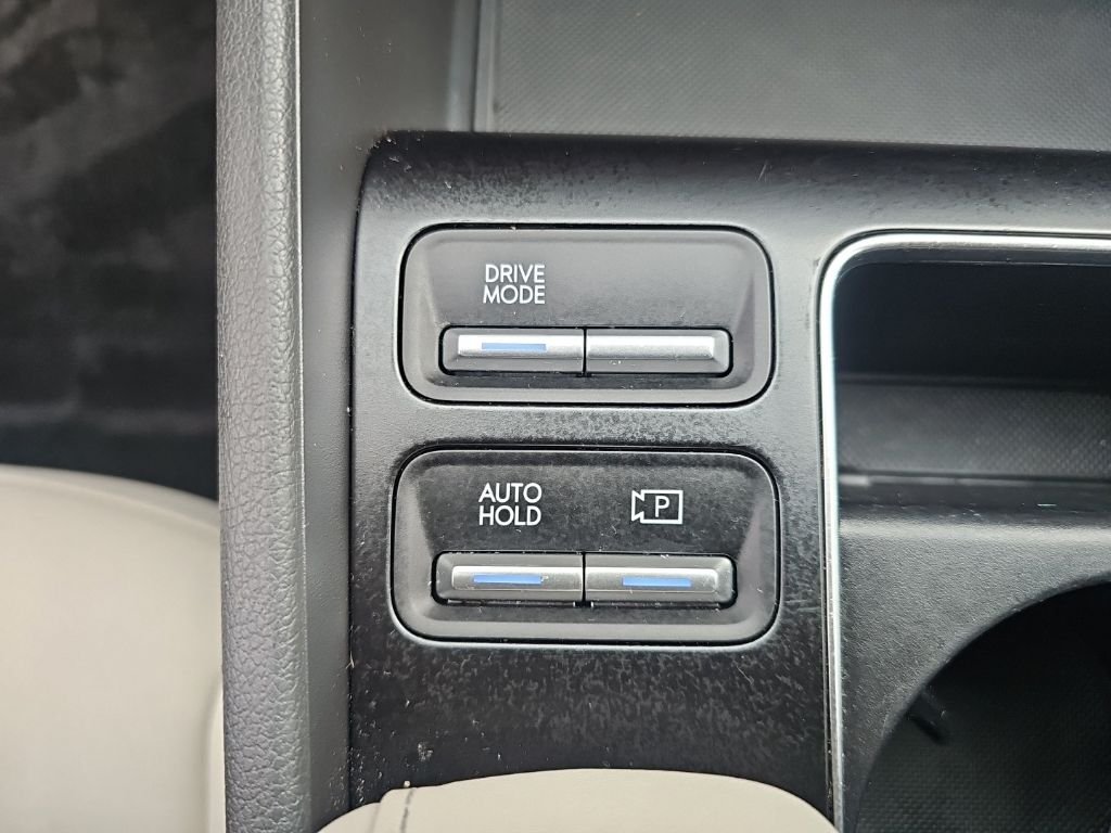 2025 Hyundai Sonata SEL - Photo 22