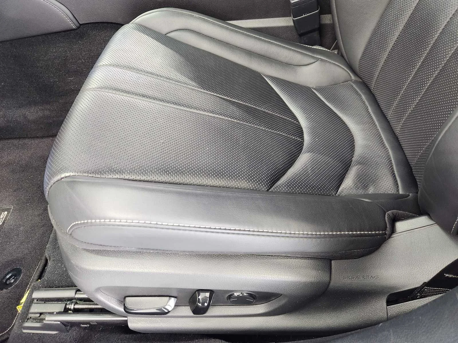 Used 2020 Ultrasonic Blue Mica 2.0 Lexus F SPORT image 21