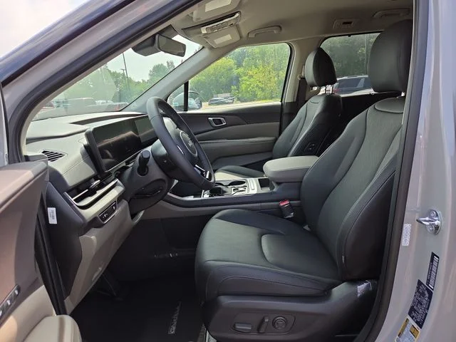 New 2026 Ceramic Silver Kia EX image 5