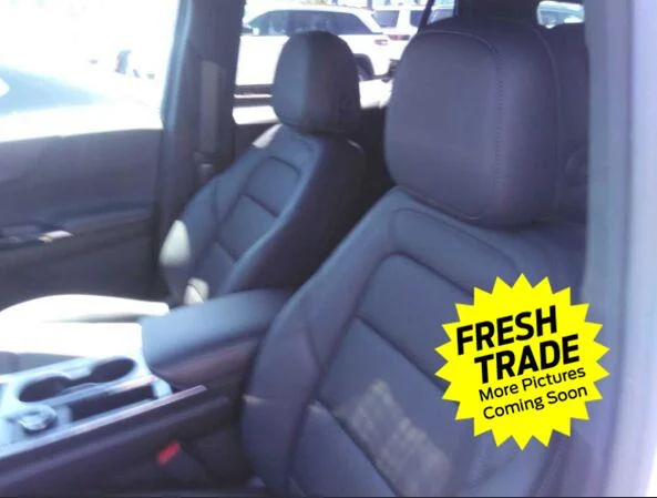Used 2026 Summit White Chevrolet LT image 10
