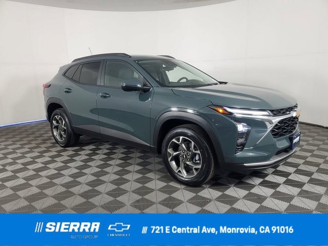 New 2026 Chevrolet Trax LT SUV in Los Angeles #D621557 | Felix