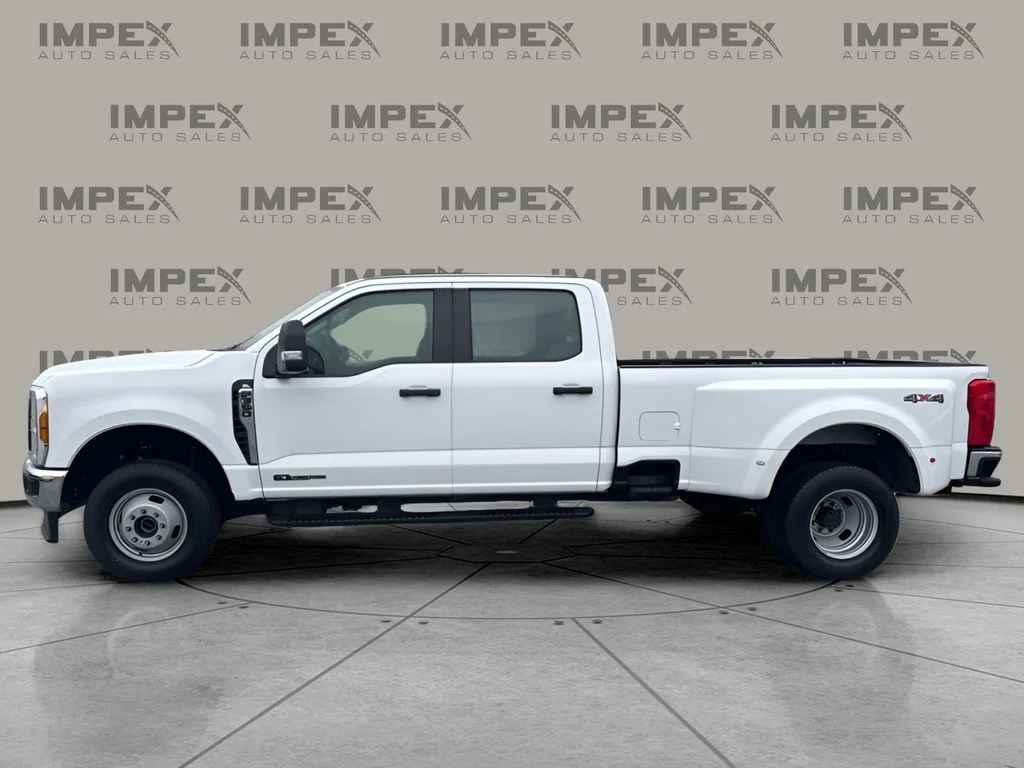 Used 2024 White Ford XL image 2