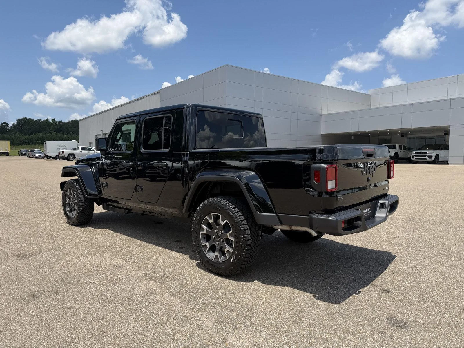Used 2026 Black Clearcoat Jeep Sahara image 4