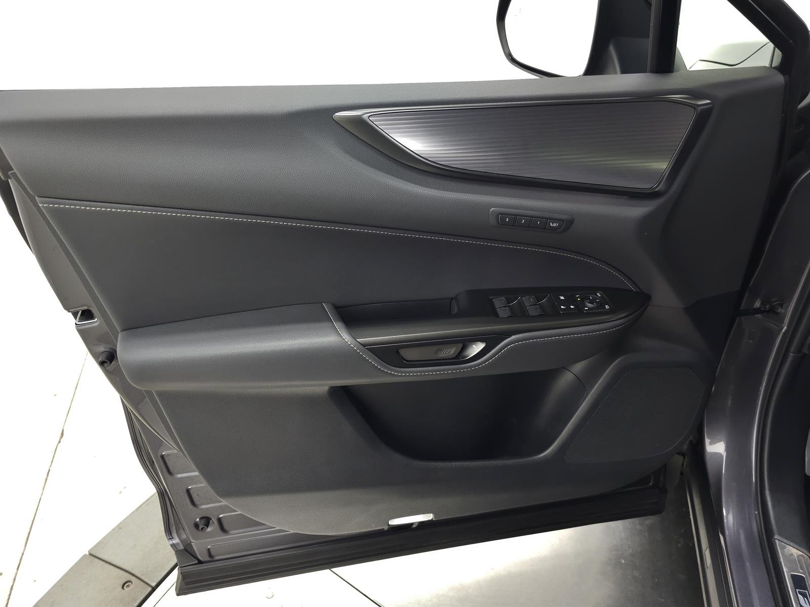 Certified Used 2025 Gray Lexus F SPORT Handling image 13
