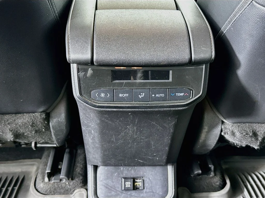 Used 2021 Blizzard Pearl Toyota XLE image 27