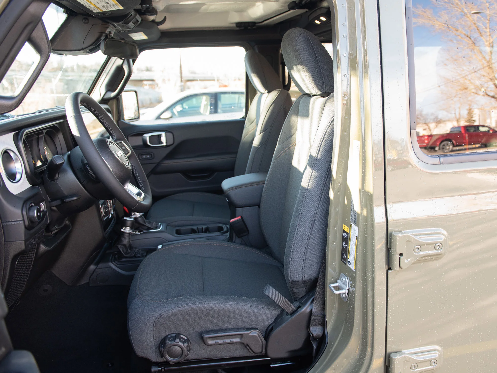 New 2026 41 Jeep Sahara* 4 Door , Remote Start, Heated Seats/Wheel, Adaptive Cruise image 18