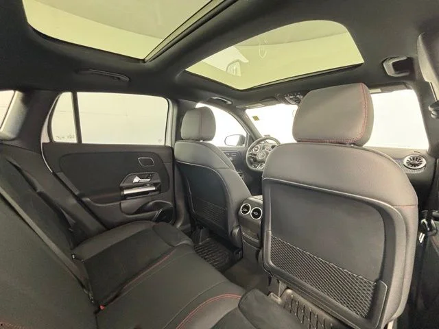 New 2026 Polar White Mercedes-Benz GLA 250 image 38