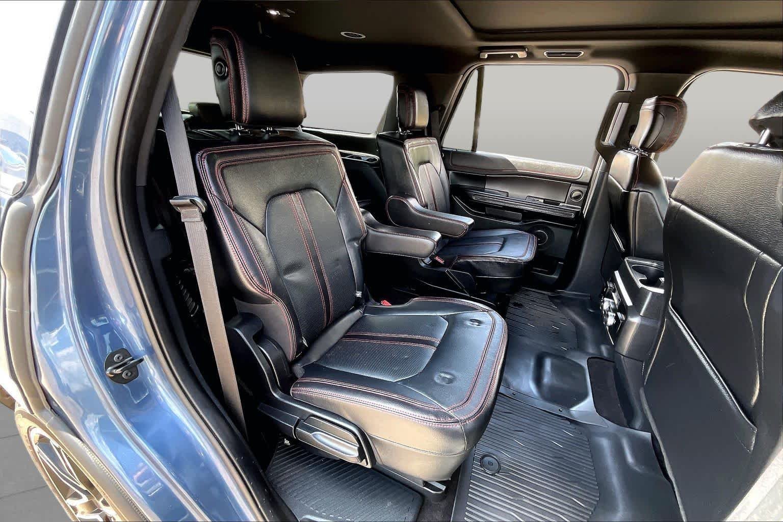 Used 2020 Blue Metallic Ford Limited image 19