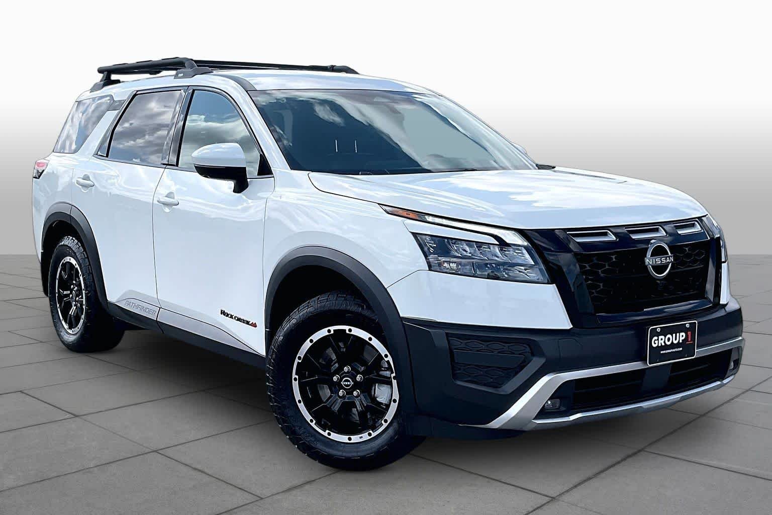 Used 2025 Glacier White Nissan Rock Creek image 3