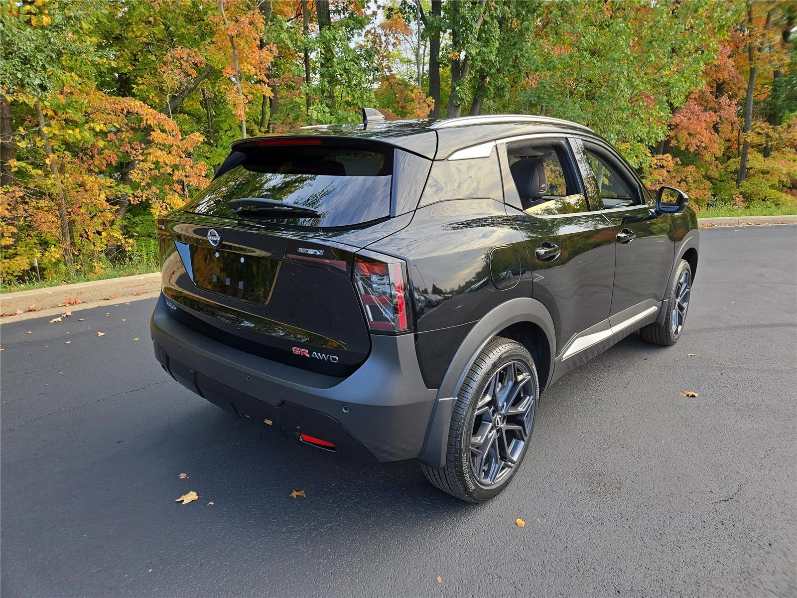 New 2026 Super Black Nissan SR image 3
