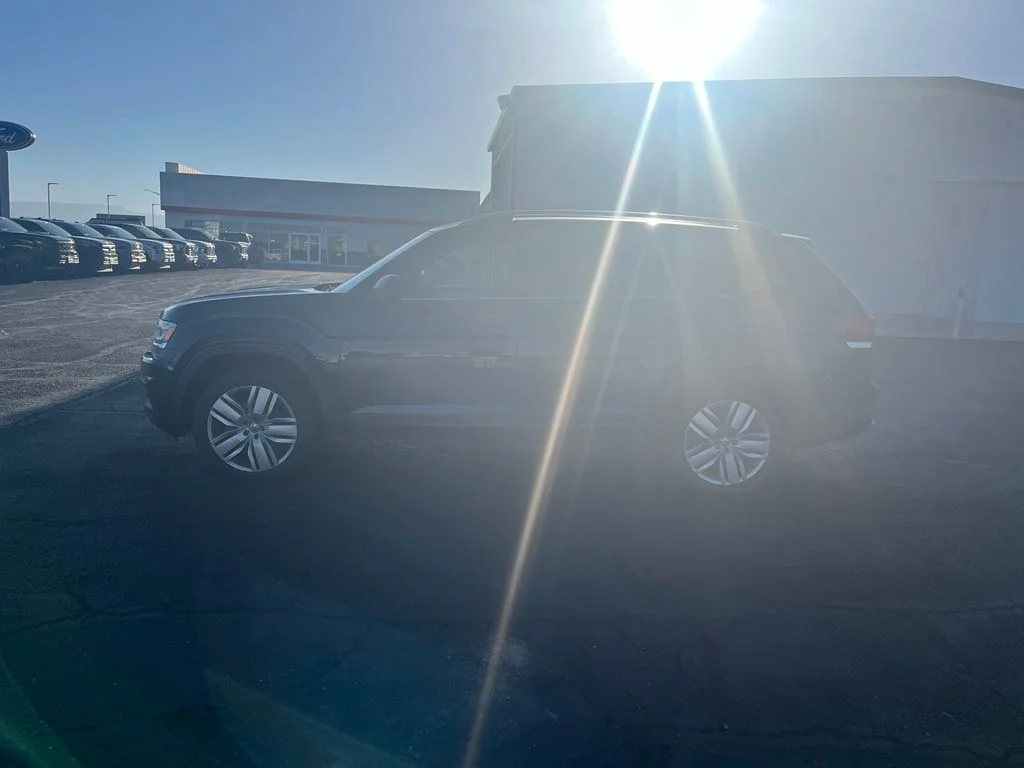 Used 2019  Volkswagen 3.6L V6 SE image 3