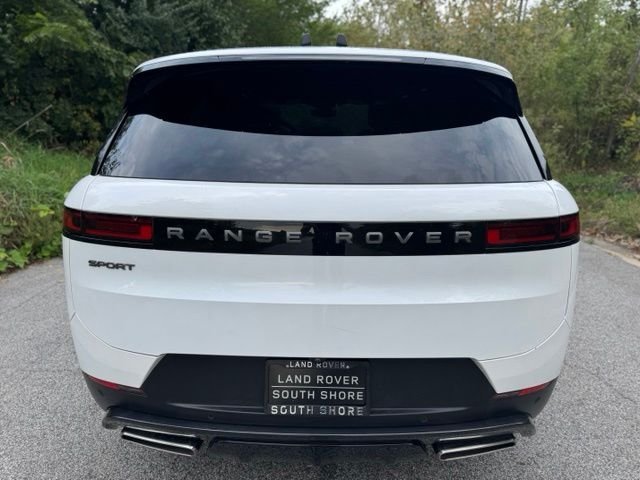 Used 2025 Ostuni Pearl White Premium Metallic Land Rover SE image 6