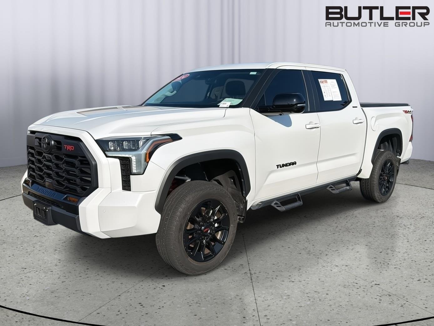 Used 2024 Wind Chill Pearl Toyota Limited image 1