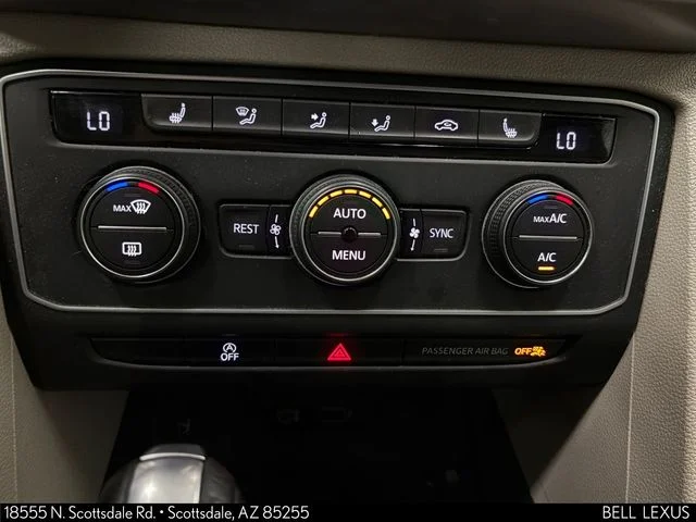 Used 2019 Black Volkswagen 3.6L V6 SE image 16
