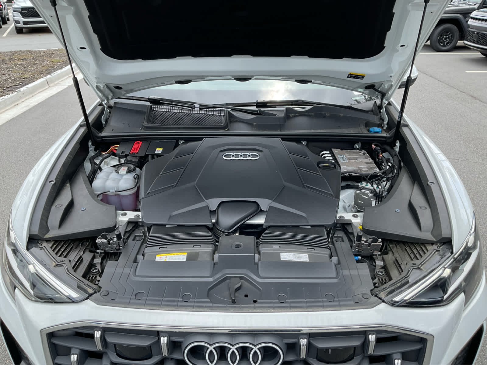 Used 2025  Audi Premium Plus image 31