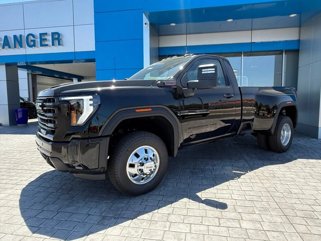 New 2026 Onyx Black GMC SLE DRW image 4