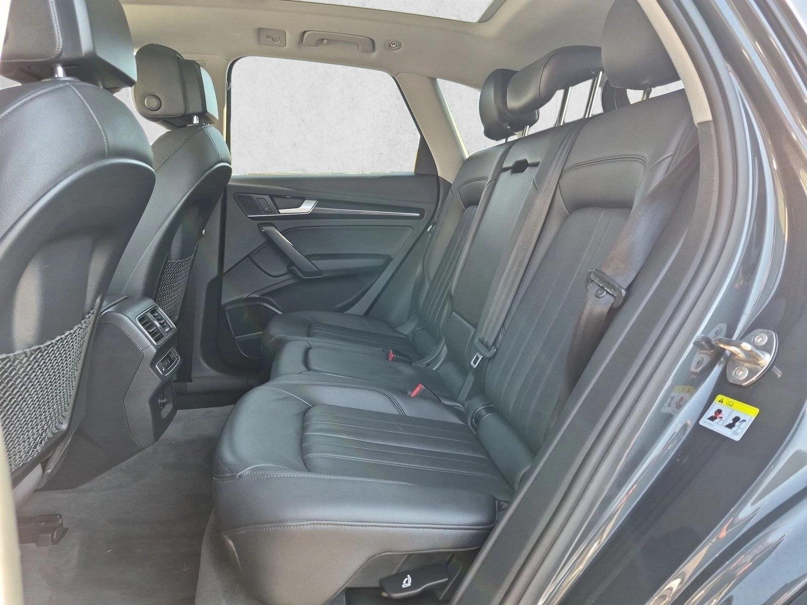 Used 2018 Silver/Gray Audi Premium Plus image 20