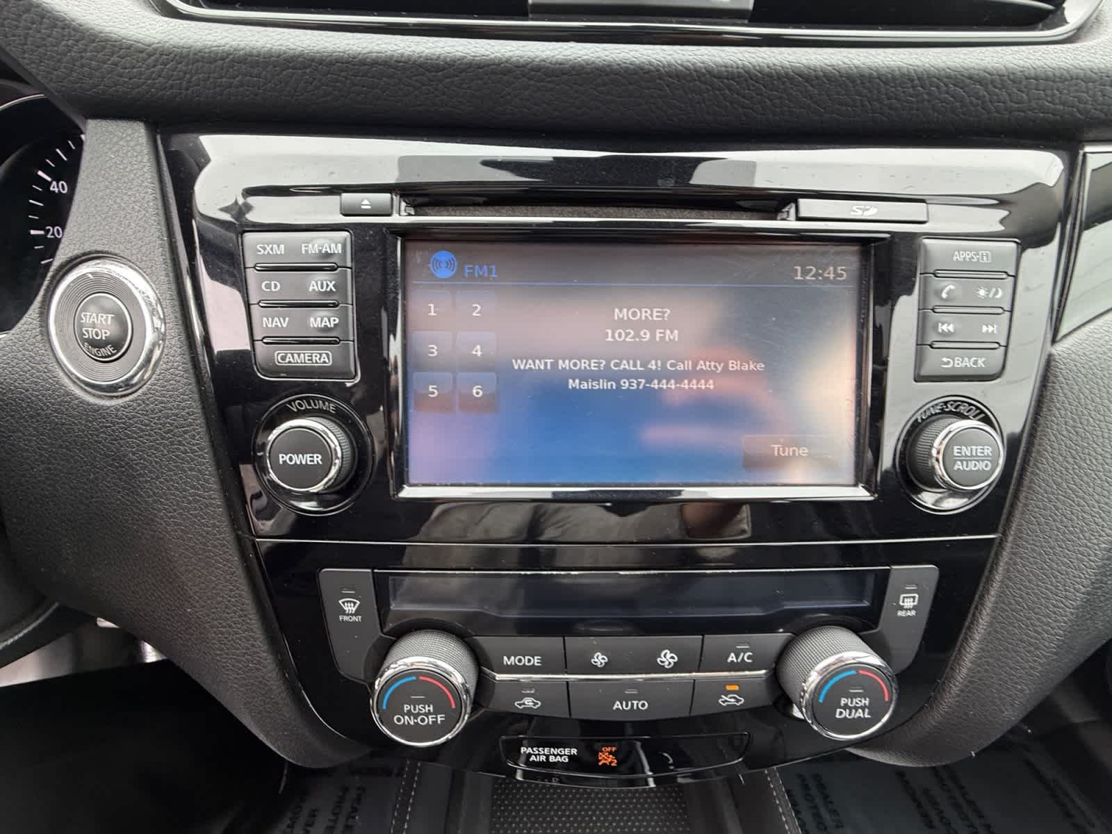 Used 2017 Gun Metallic Nissan SL image 15