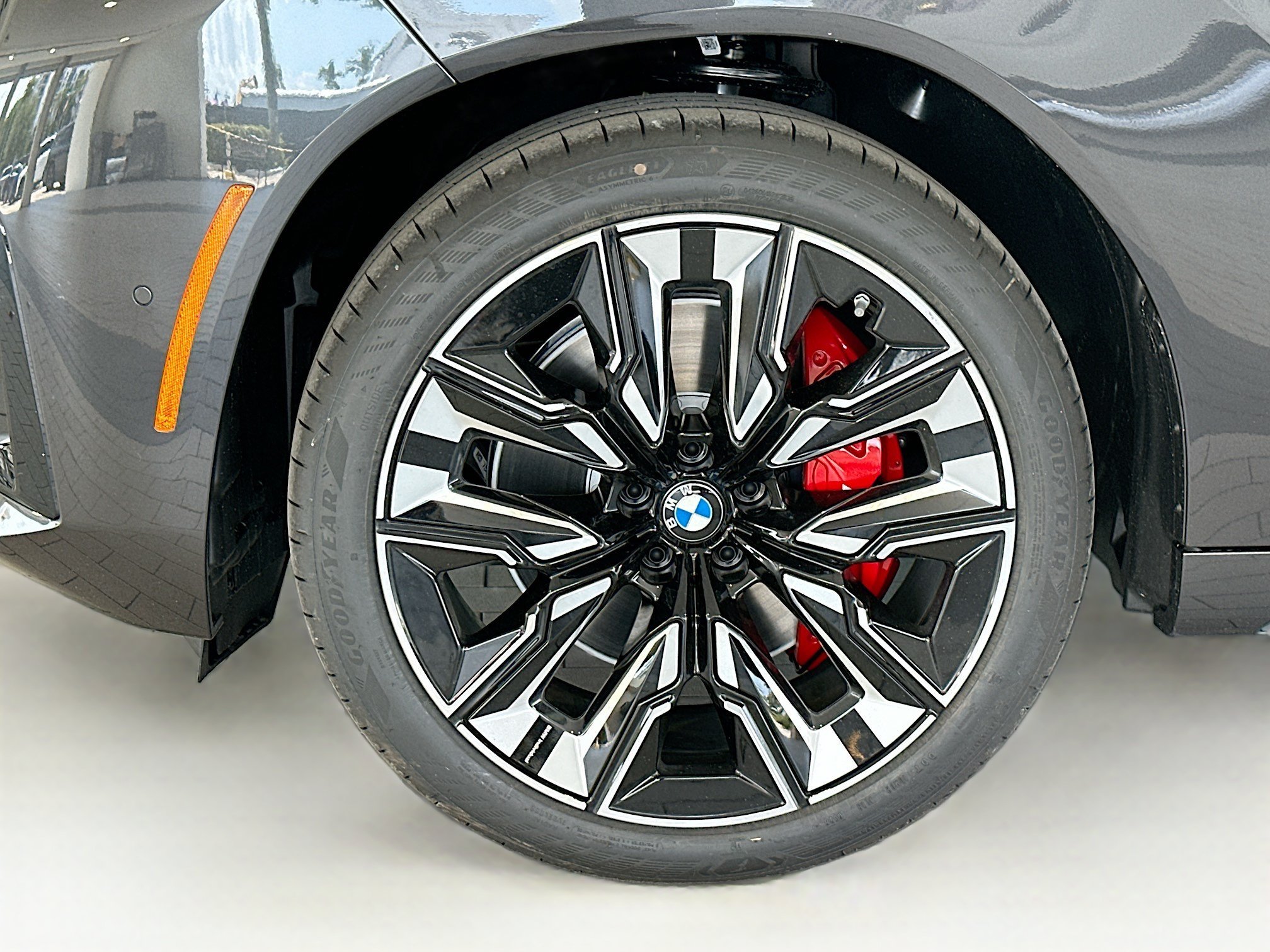 New 2026 Dark Graphite Metallic BMW M50 xDrive image 23