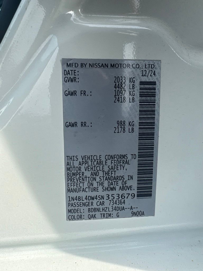 Used 2025 White Nissan 2.5 SV image 9