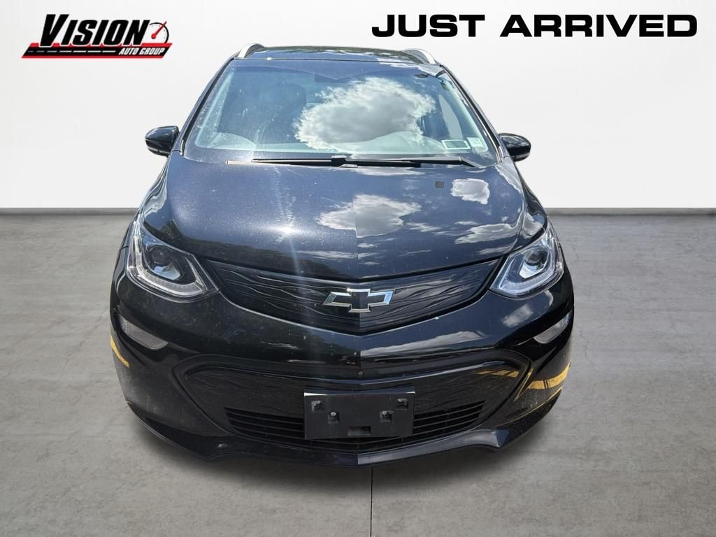 Used 2020 Black Chevrolet Premier image 2