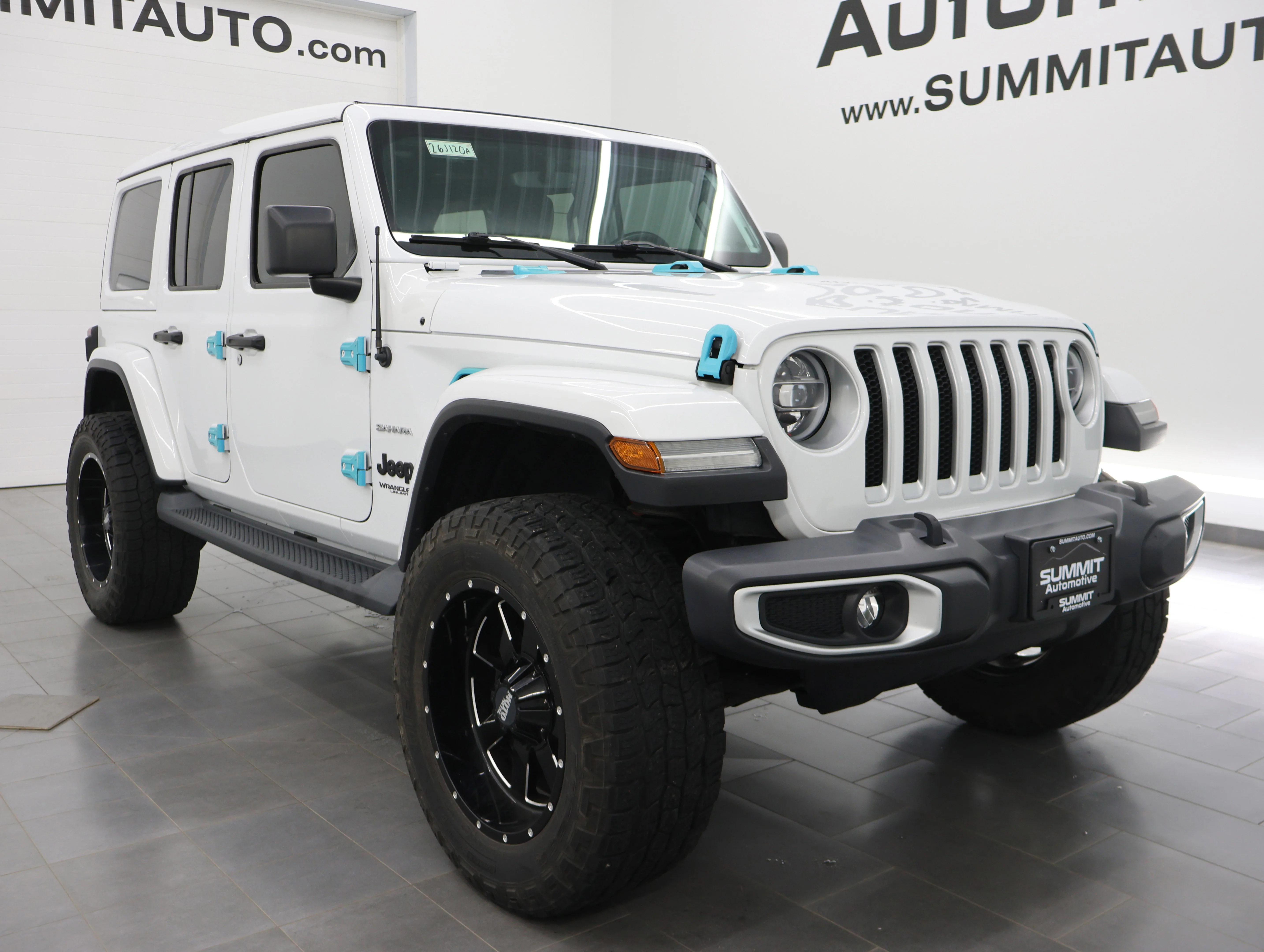 Used 2019 Bright White Clearcoat Jeep Unlimited Sahara image 2