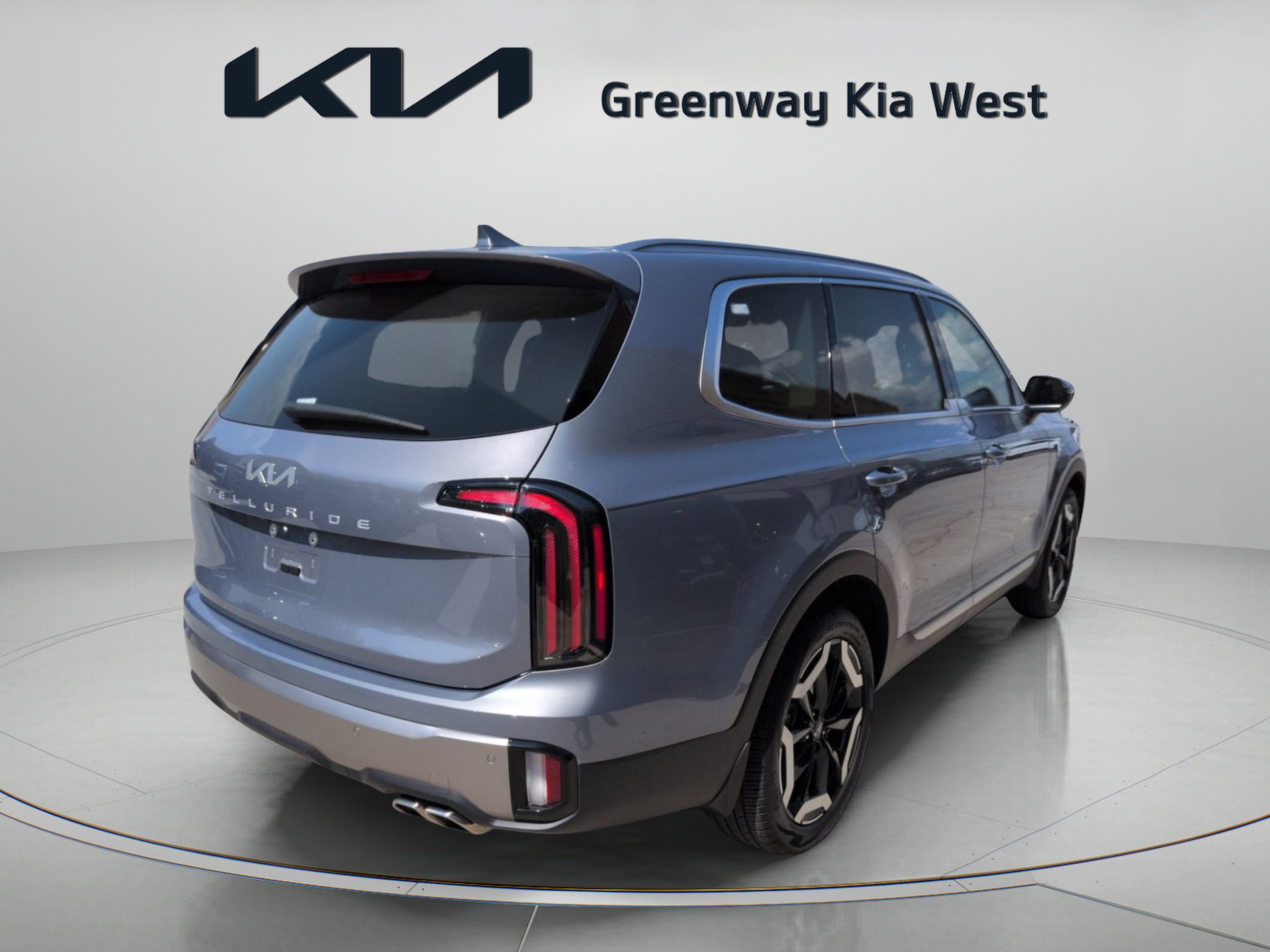 Certified Used 2025 Everlasting Silver Kia EX image 8