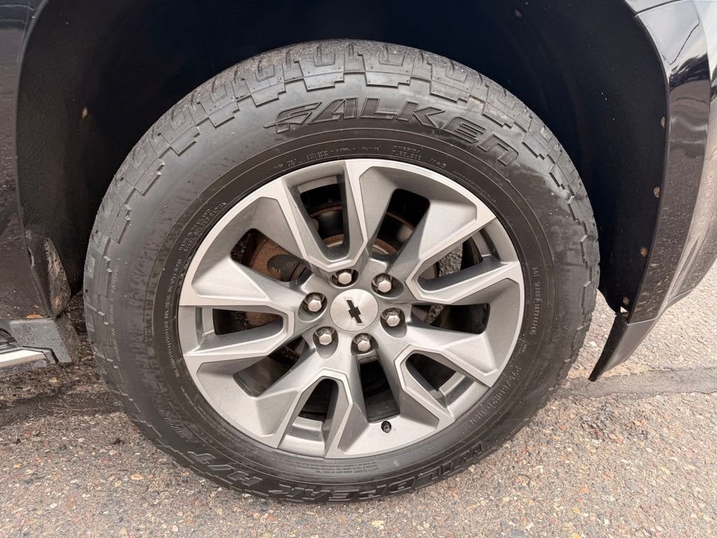 Used 2017 Black GMC Denali image 19