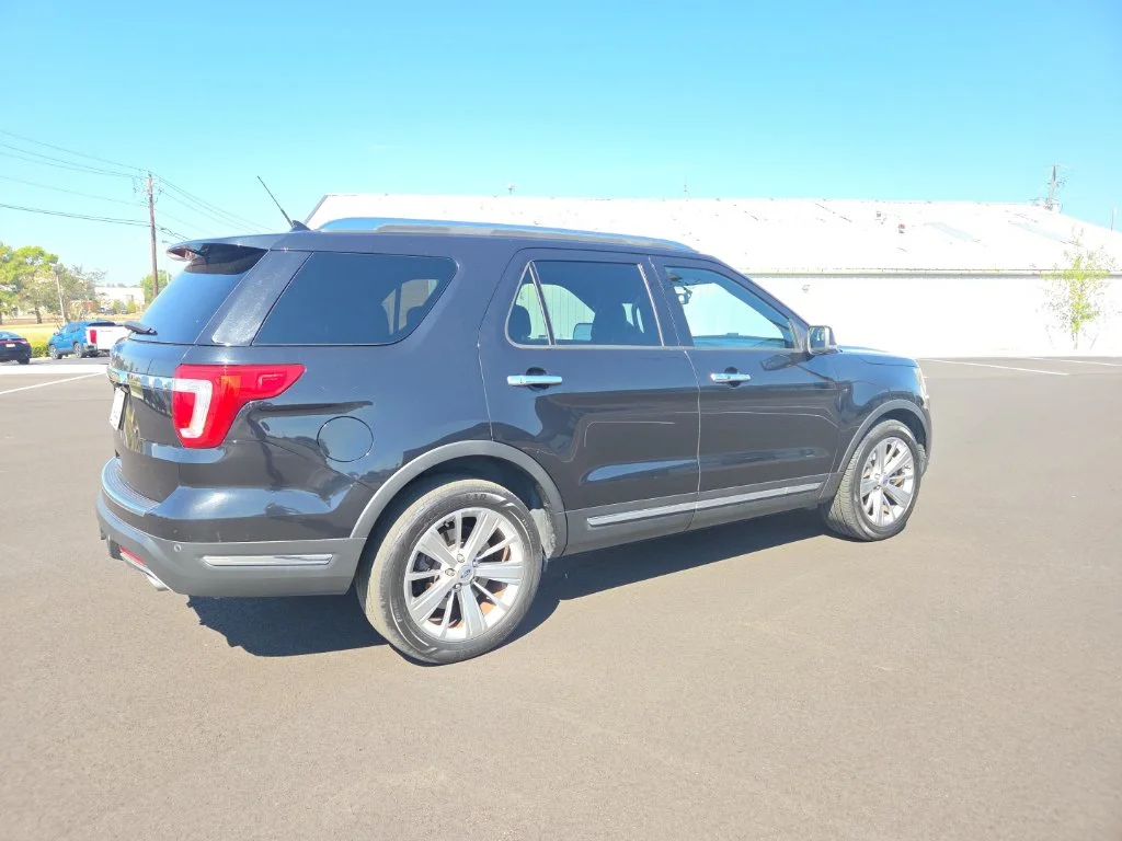 Used 2019 Black Ford Limited image 13