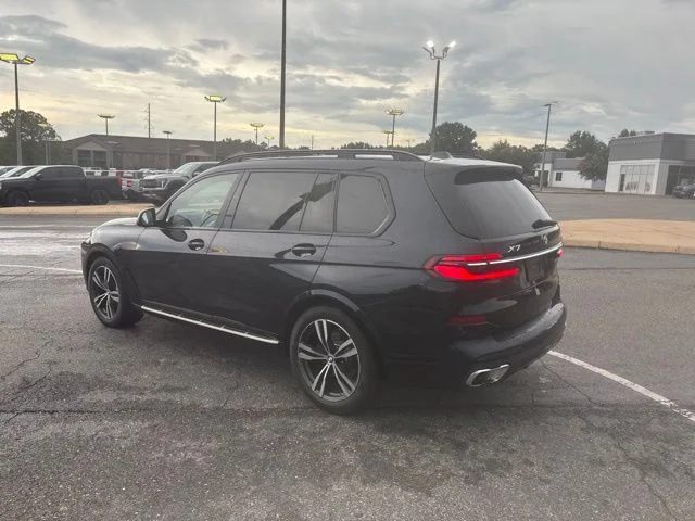 Used 2023 Black BMW xDrive40i image 6