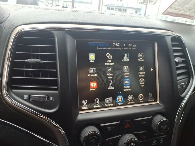 Used 2015 Gray Jeep Overland image 19