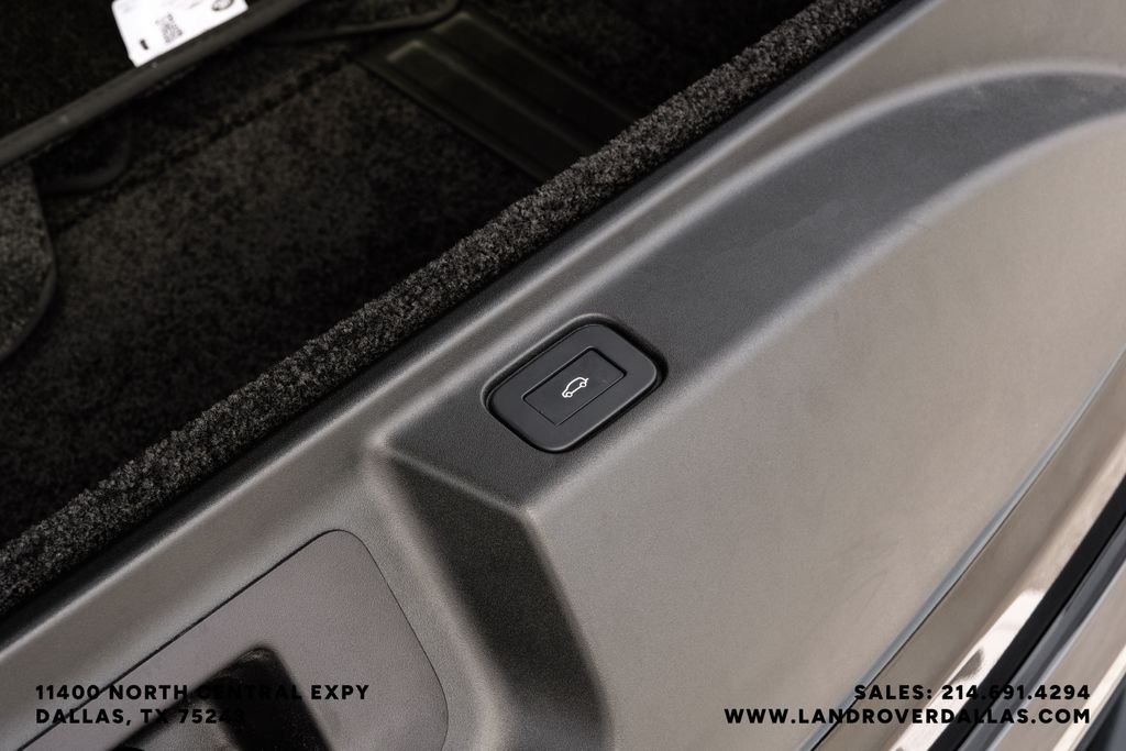 Used 2024 Black Land Rover Autobiography image 63