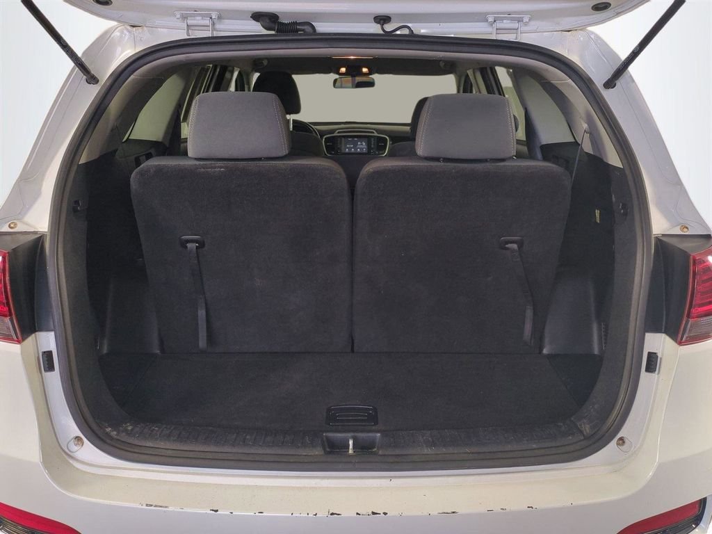 2020 Kia Sorento LX - Photo 14