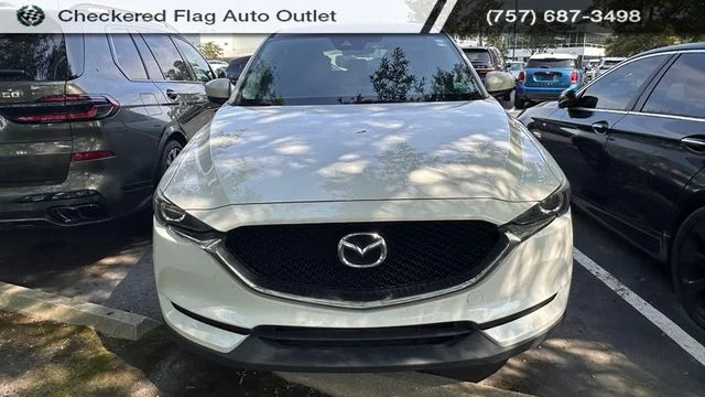 Used 2017 Snowflake White Pearl Mazda Touring image 12