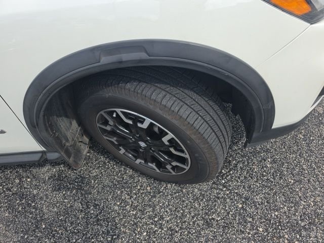Used 2020 White Nissan SV image 5
