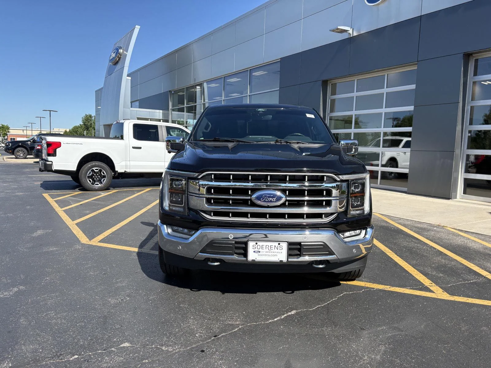 Used 2022 Agate Black Ford LARIAT image 2