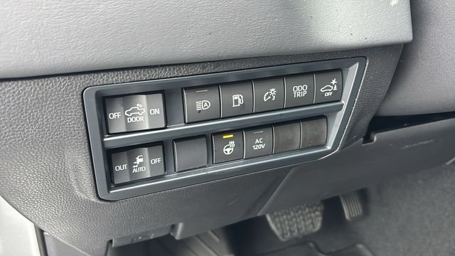 2025 Toyota Tundra Platinum - Photo 27
