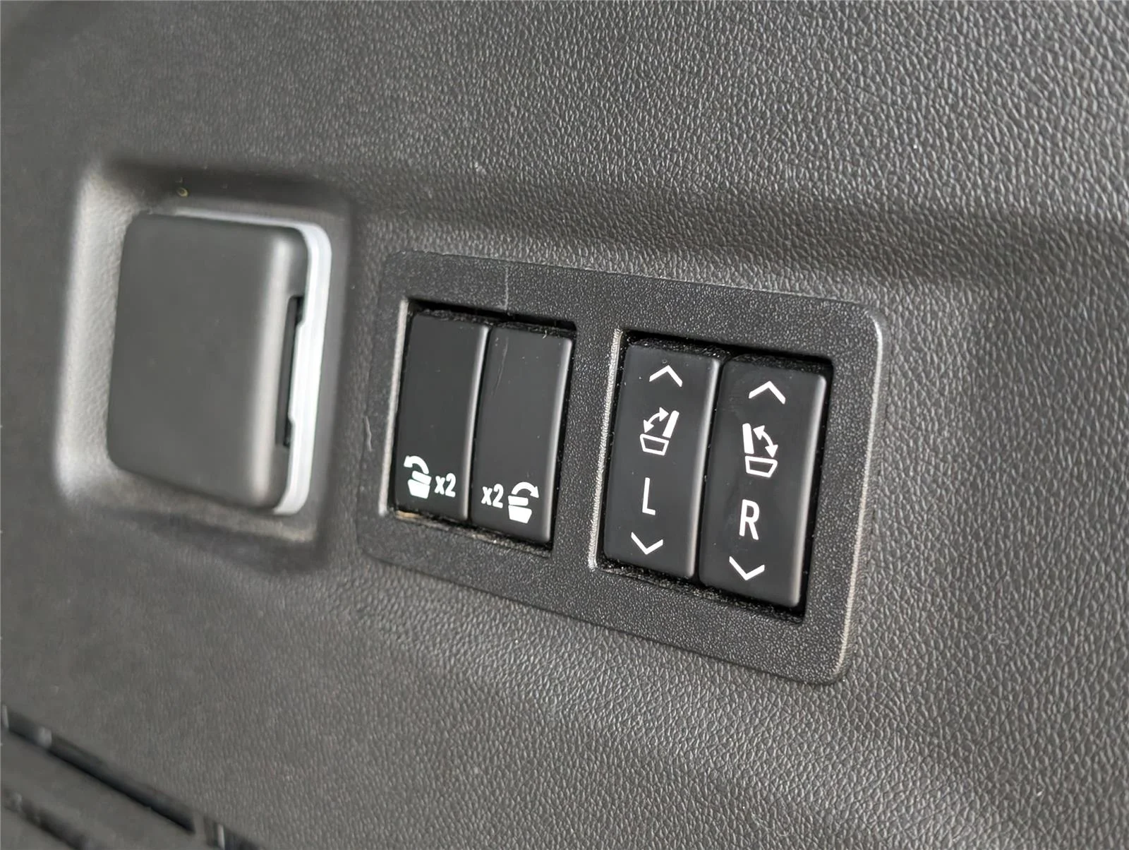 Used 2022 Summit White GMC SLT image 37