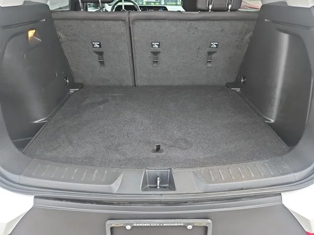 Used 2024 Summit White Chevrolet LT image 23