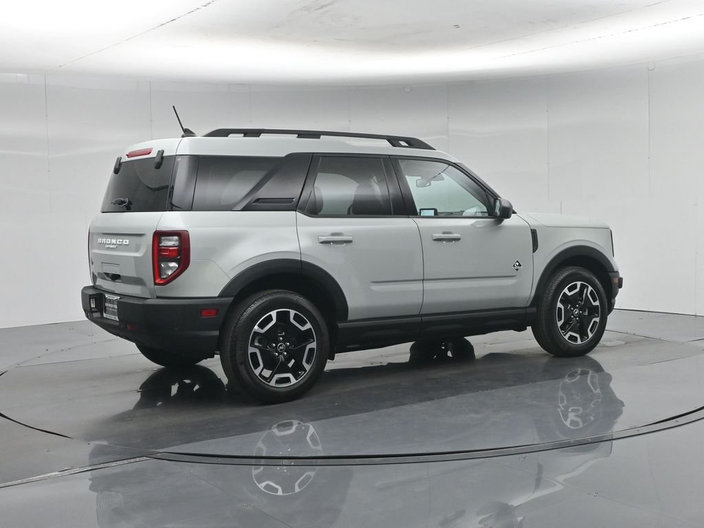 Certified Used 2023 Green Ford Outer Banks image 31